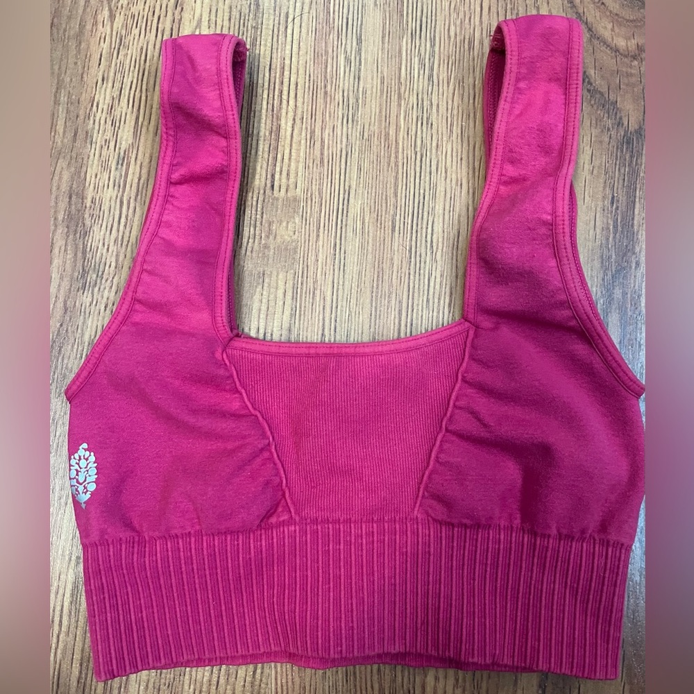 Free people movement sports bra. Size xs/s. Great condition.